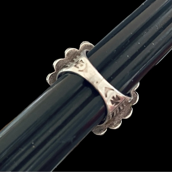 Authentic Vintage Navajo Fred Harvey Era Sterling Silver Dome Ring - Picture 15 of 16